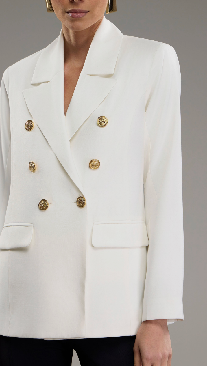 Blazer Branco em Alfaiataria com Botões Strass