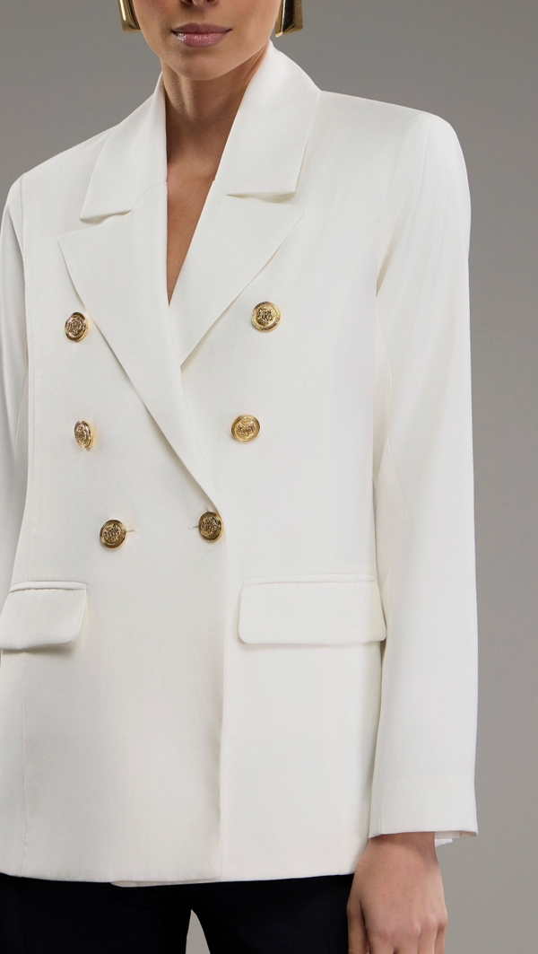 Blazer Branco em Alfaiataria com Botões Strass