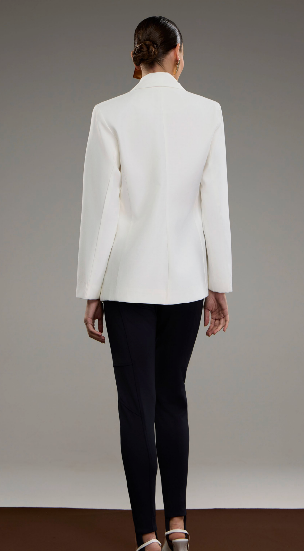 Blazer Branco em Alfaiataria com Botões Strass