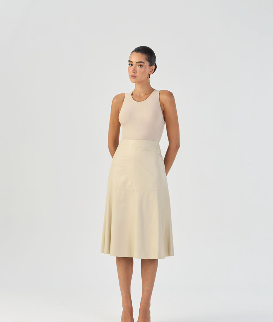 Saia Off White ou Caramelo Mídi em Couro Legítimo