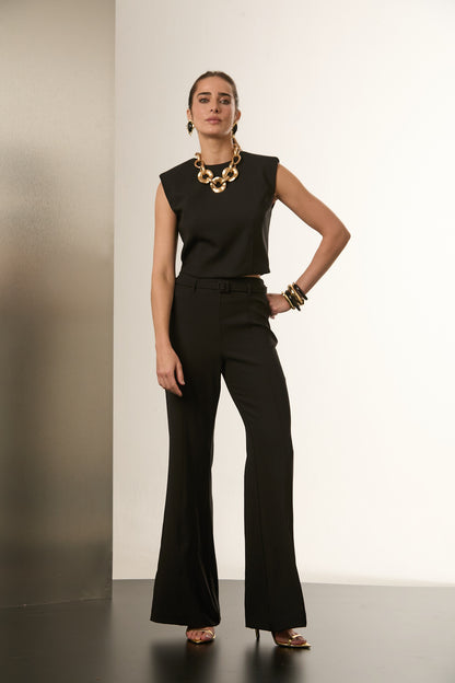 Conjunto Preto Cropped e Calça Detalhe Cinto Siena