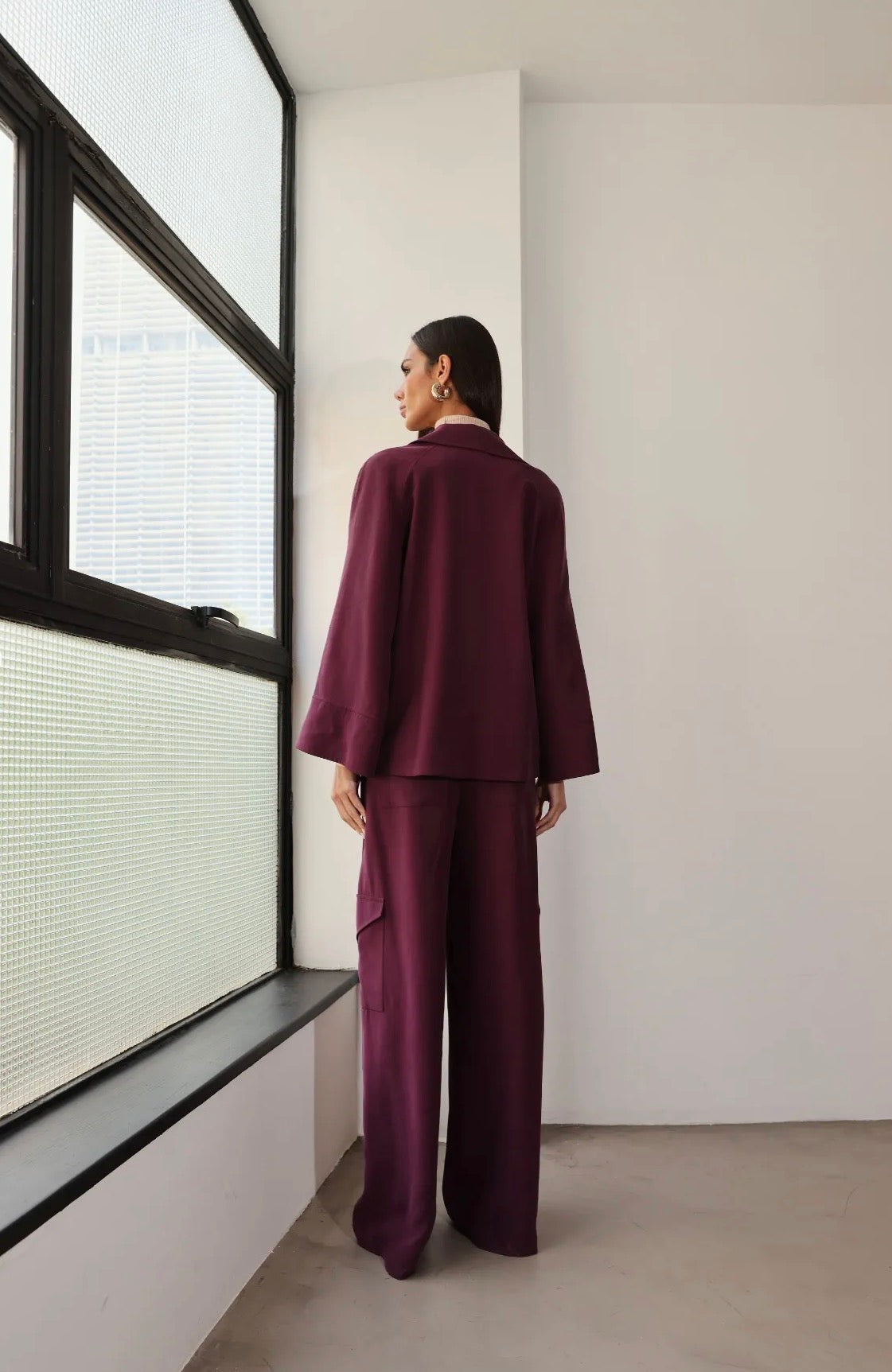 Conjunto Roxo Jaqueta e Calça Cargo Regina Salomão