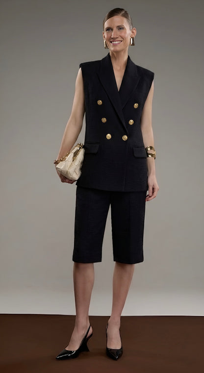 Conjunto Branco ou Preto com Botões Strass