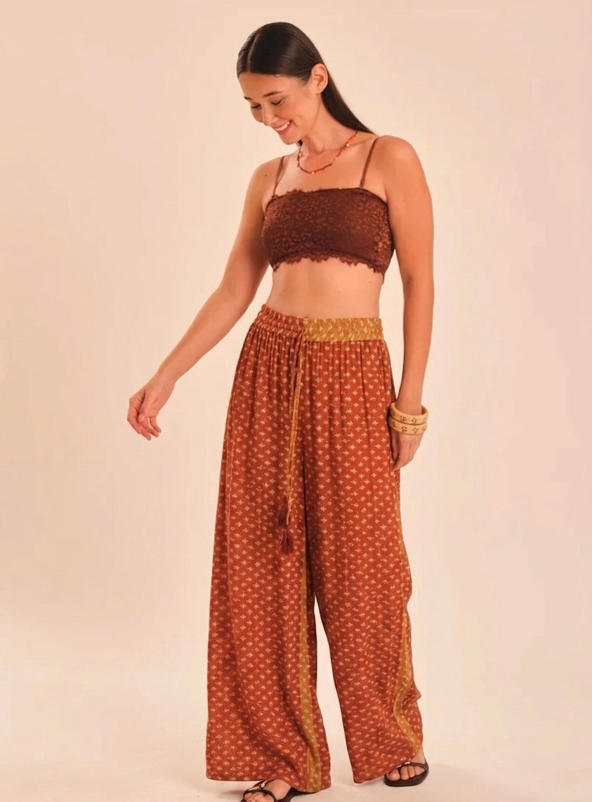 Calça Laranja Estampada Peahi