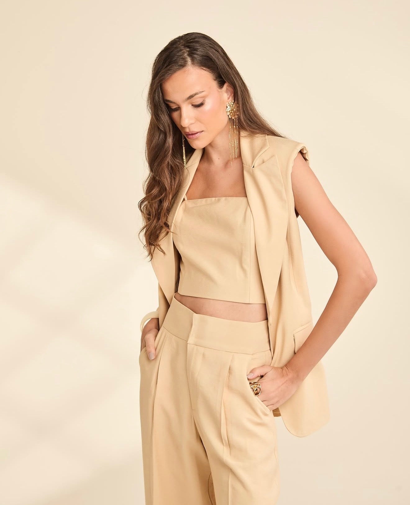 Cropped em Alfaiataria Estruturado – Débora Carvalho