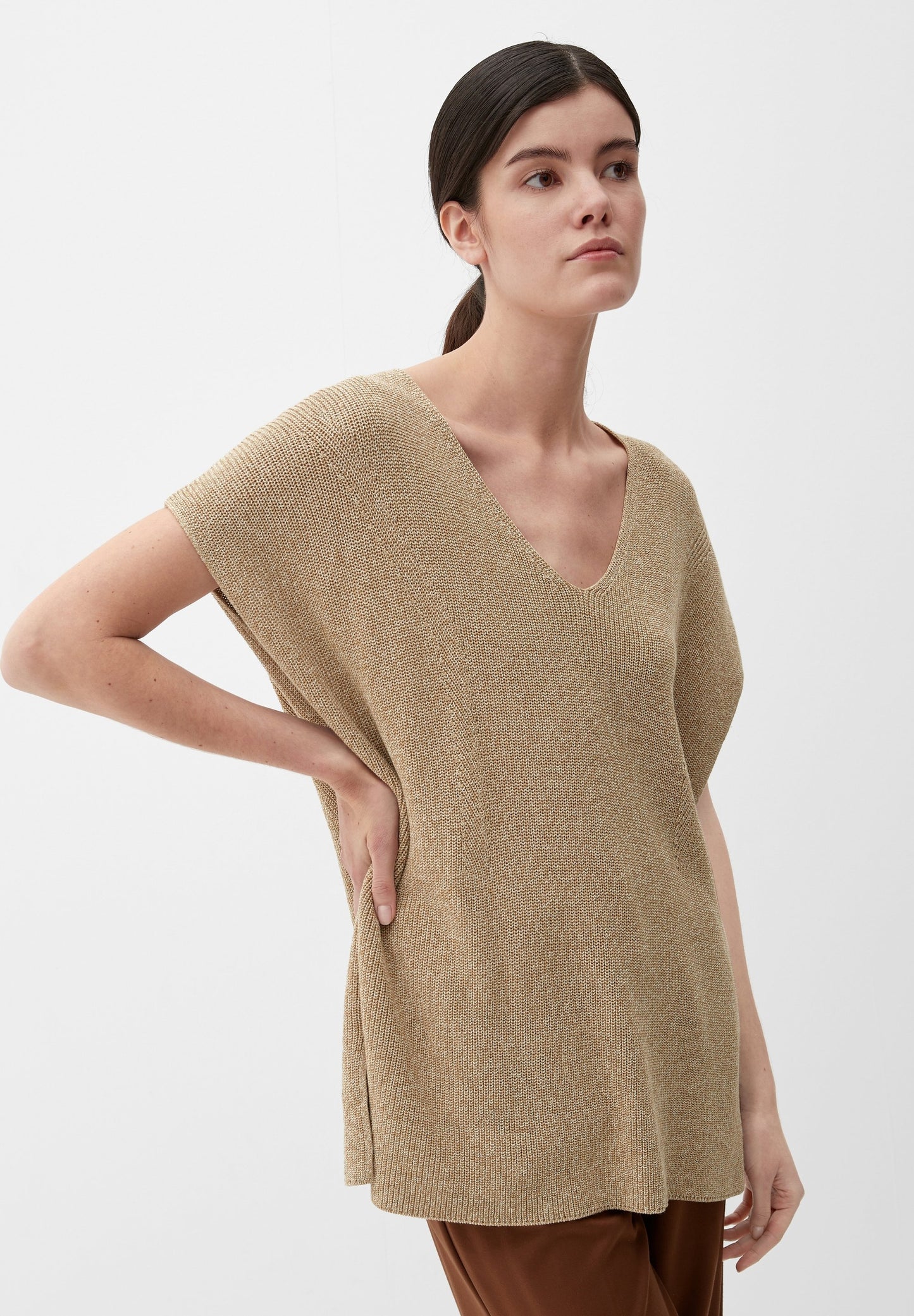 Blusa Nude em Tricot Sacada