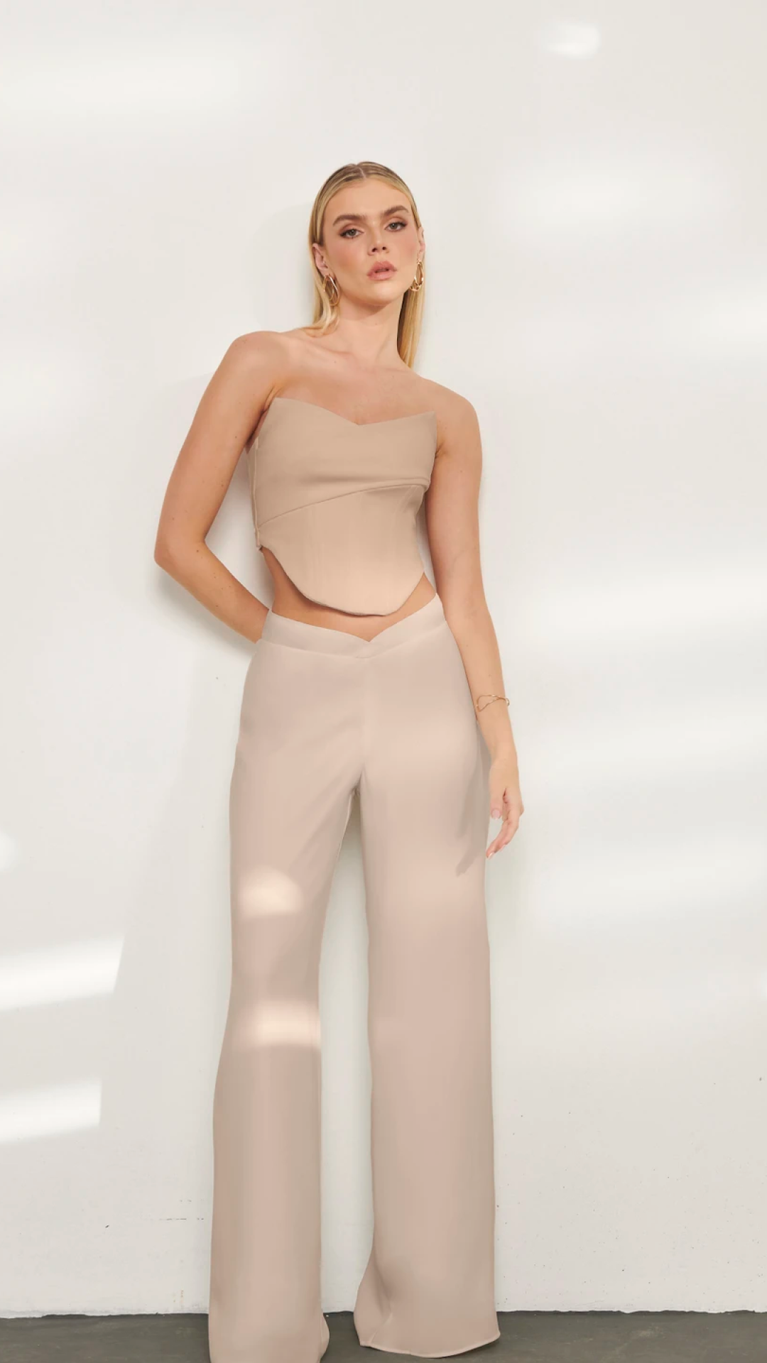 Corset Azul ou Nude Pontas Triangulares Inti Brand