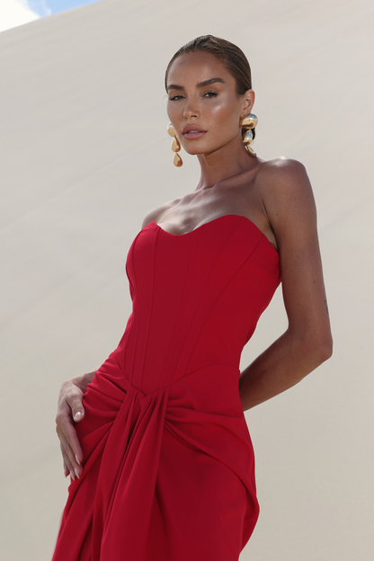 Vestido Longo Preto, Vermelho ou Amarelo em Crepe Premium Amicci