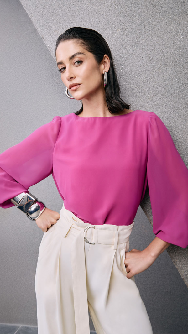 Blusa Rosa Decote com Corrente Tufi Duek