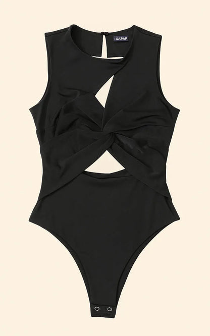 Body Preto com Recortes Isa Paes