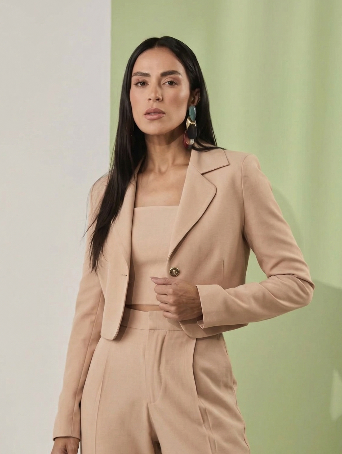 Casaqueto Marrom ou Nude em Alfaiataria – Débora Carvalho