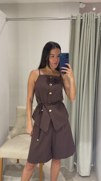 Conjunto Marrom Bermuda Anne e Blusa Daise Regina Salomão